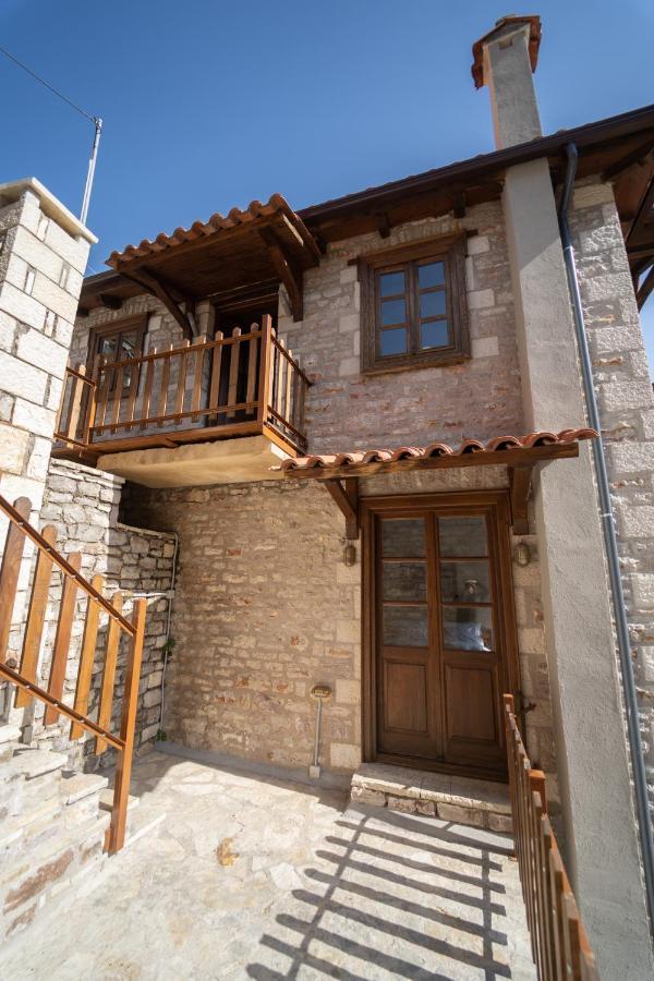 Villa Korfes-Κορφές Τριώροφη Βίλα Για Οικογένειες Και Παρέες 卡尔派尼西翁 外观 照片